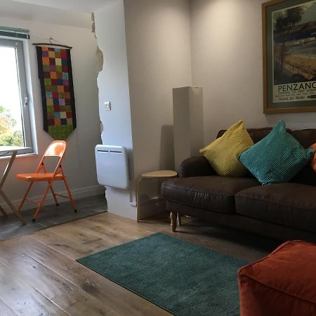 The Wrens Annexe - Stylish Self-Contained 2-Bed Annexe Пензанс Екстериор снимка