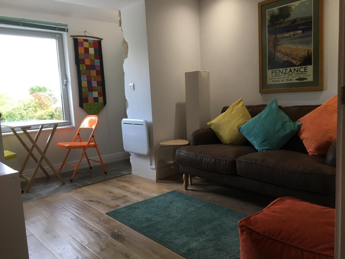 The Wrens Annexe - Stylish Self-Contained 2-Bed Annexe Пензанс Екстериор снимка