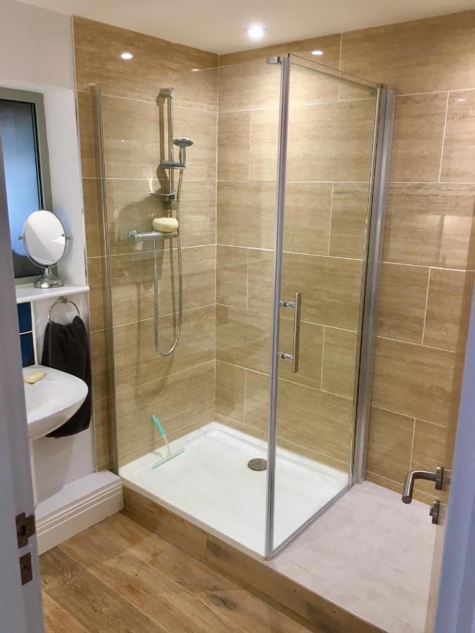 The Wrens Annexe - Stylish Self-Contained 2-Bed Annexe Пензанс Екстериор снимка